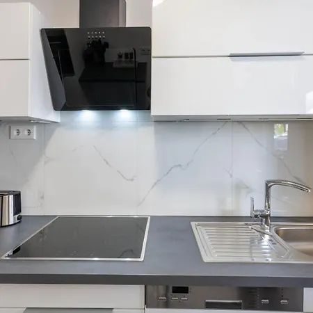 Apartment Am Bach 3 Mit Balkon